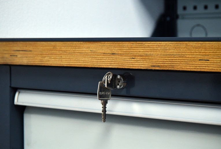 Верстак FBK 205.35.4-2F купить в Калуге