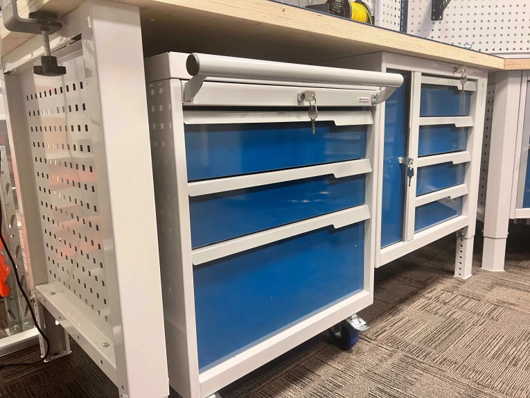 Стол-верстак Craft 1602.L25.5 купить в Калуге Стол-верстак Craft 1602.L25.5 купить в Калуге