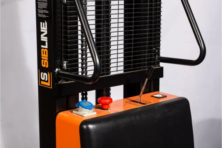 Штабелер с электроподъемом 1,5 т - 2,5 м Вилы: 1100 , Гелевая АКБ, SPN1525 SIBLINE купить в Калуге Штабелер с электроподъемом 1,5 т - 2,5 м Вилы: 1100 , Гелевая АКБ, SPN1525 SIBLINE купить в Калуге