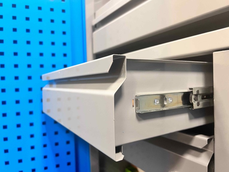 Шкаф инструментальный TNC 181.2B2.2S1 купить в Калуге Шкаф инструментальный TNC 181.2B2.2S1 купить в Калуге