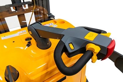 Штабелер электрический самоходный CDDK20 (2000 кг, 6,5 м, 24В / 300Ач, EPS) SMARTLIFT (SMART) купить в Калуге Штабелер электрический самоходный CDDK20 (2000 кг, 6,5 м, 24В / 300Ач, EPS) SMARTLIFT (SMART) купить в Калуге