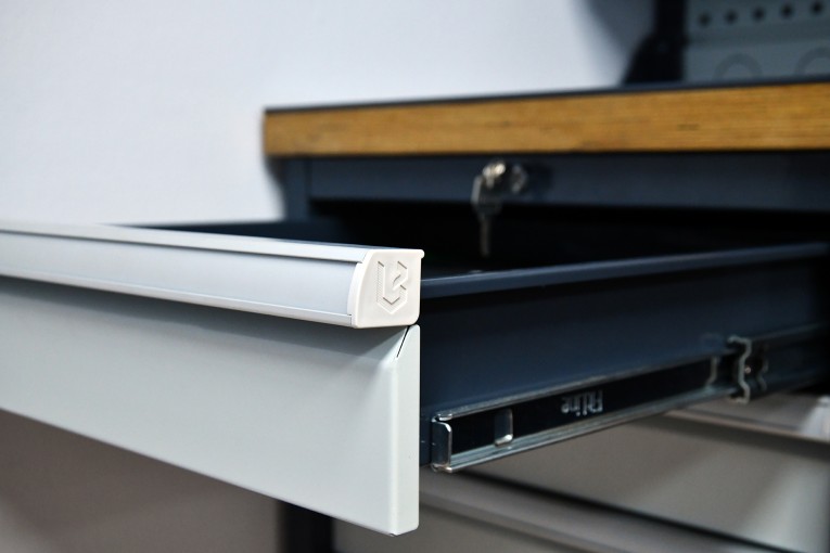 Верстак FBK 205.345-1 купить в Калуге Верстак FBK 205.345-1 купить в Калуге